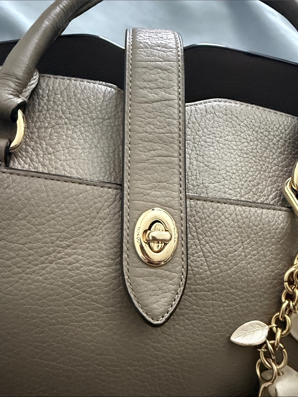 COACH MERCER GRAY Crossbody Leather Satchel with Gold bagCharm tea rose white - Picture 2 of 13